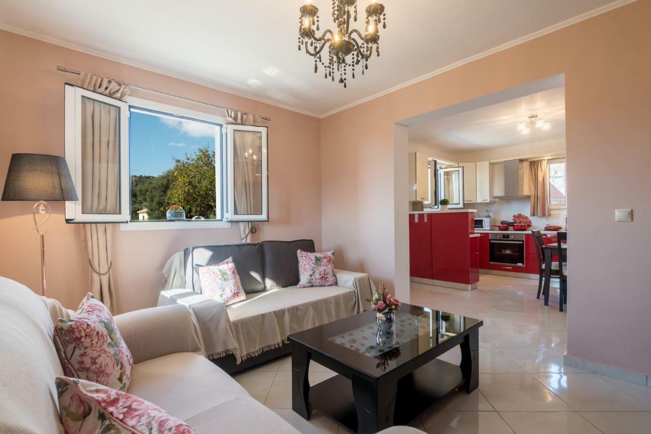 Razáta Sofia'S Apartments מראה חיצוני תמונה